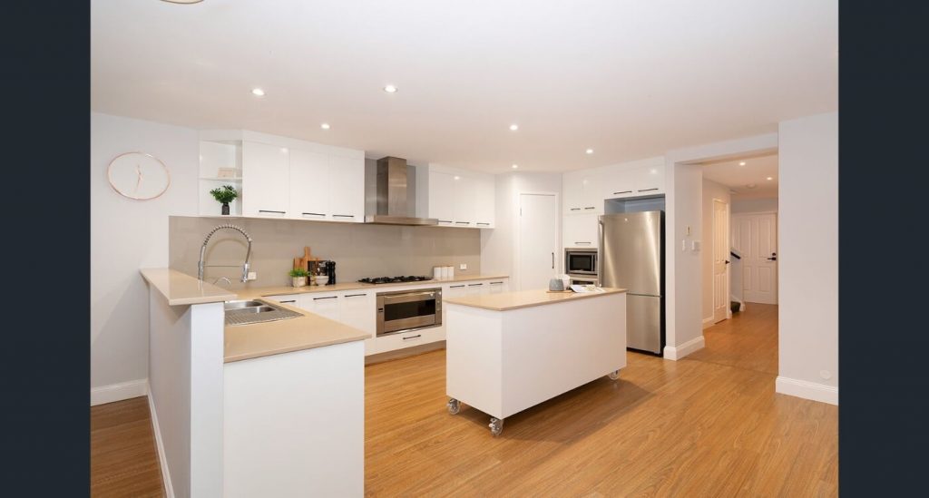 Kitchen Cabinet Refacing