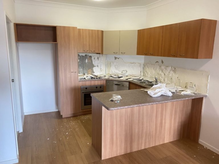 Kitchen cabinet refacing Newstead before image